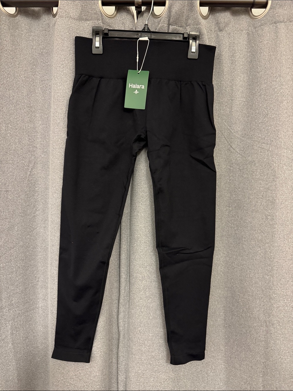 HALARA Black High-Waist Performance Leggings
